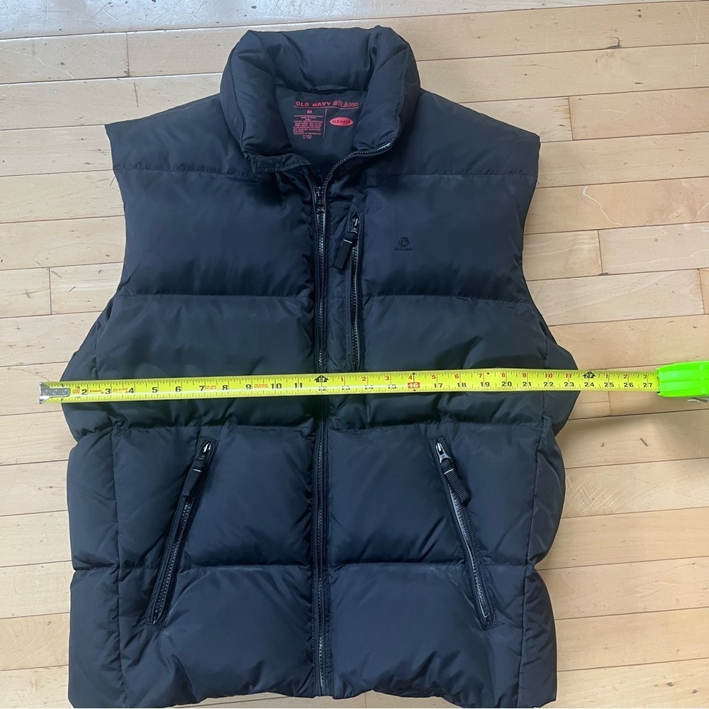 Old Navy Mens Medium Black Down Full Zip Puffer Vest Outdoor Pockets - Picture 8 of 9
